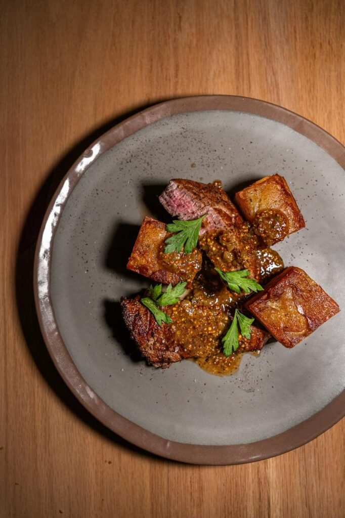 WhatsApp-Image-2024-12-02-at-14.24.27-1-682x1024