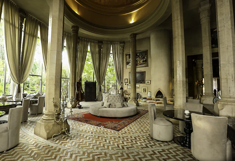 DBD37EC1-50B8-48DA-9535-DCC801B843BC