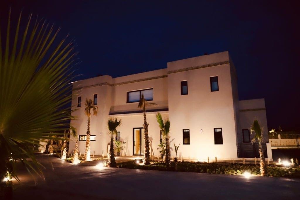 PHOTO-2022-06-20-18-36-32-4-1024x682