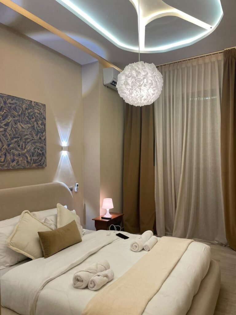 WhatsApp-Image-2024-12-23-at-15.35.25-1-768x1024