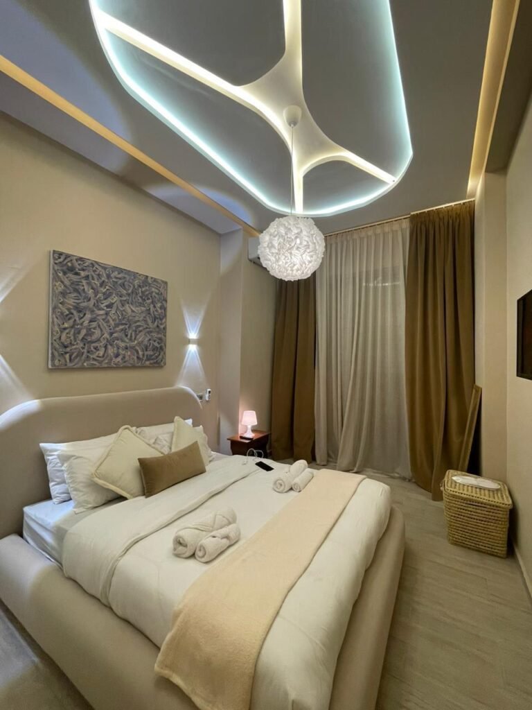 WhatsApp-Image-2024-12-23-at-15.35.26-1-768x1024